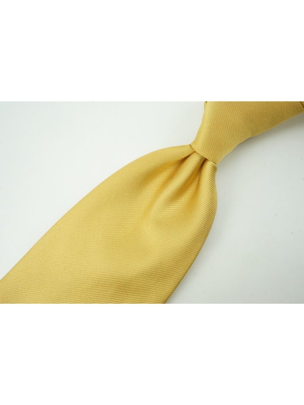 Paul Stuart Solid Butter Yellow 100% Silk Tie England
